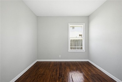 Beautiful, well maintained 4 bedroom 2 bath home ready for new - photo 16