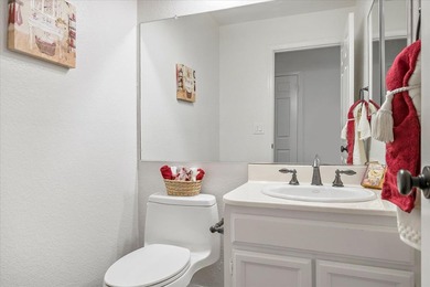 This beautiful townhome in The Villas of Almaden, is in one of - photo 16