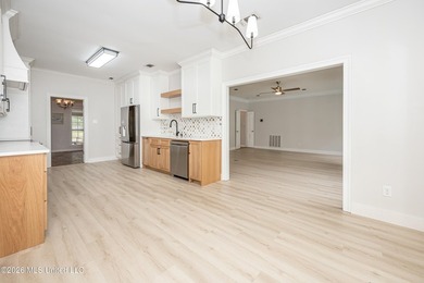 There's a reason Bienville Place remains one of Ocean Springs' - photo 18