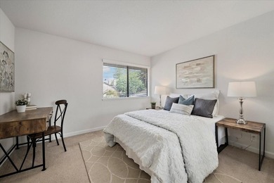 This beautiful townhome in The Villas of Almaden, is in one of - photo 18