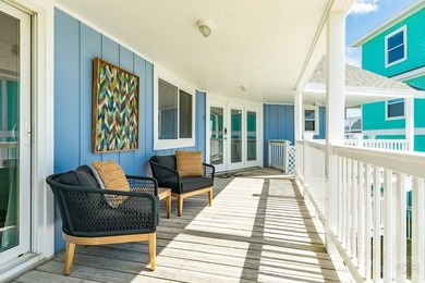 This inviting second-row beach house lives like a first-row - photo 9