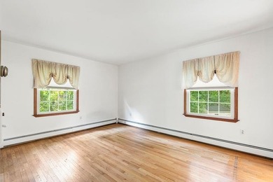 Adorable 3 Bedroom, 2.5 Bath Split-Level in South Road Estates - photo 20
