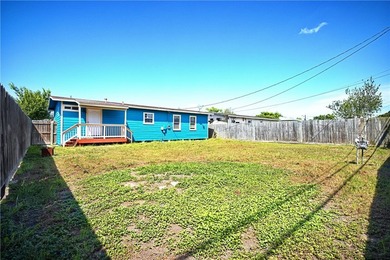 Beautiful, well maintained 4 bedroom 2 bath home ready for new - photo 22