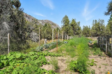 Discover your dream estate at the end of a private peninsula on - photo 26