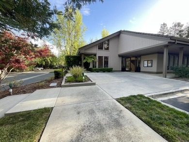 This beautiful townhome in The Villas of Almaden, is in one of - photo 28