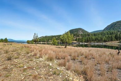 Discover your dream estate at the end of a private peninsula on - photo 34