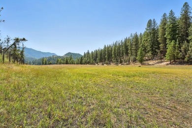 Discover your dream estate at the end of a private peninsula on - photo 37