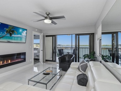Marco Island Area Condo For Sale in Marco Island Florida