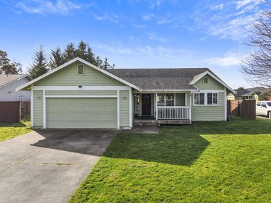 Charming, single-level home with a bright, open feel and - photo 1