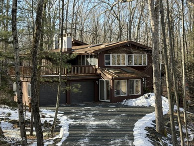 Hemlock Lake Home For Sale in Lords Valley Pennsylvania