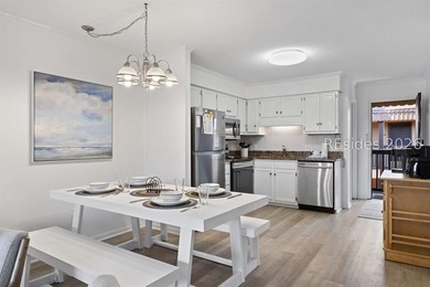 Bright, beautifully maintained 2-bedroom, 2-bath tennis villa - photo 11