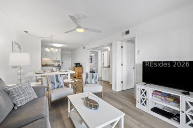 Bright, beautifully maintained 2-bedroom, 2-bath tennis villa - photo 12
