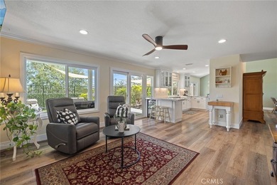 Beautifully remodeled 3 bedroom, 2.5 bath view home in Pacific - photo 15