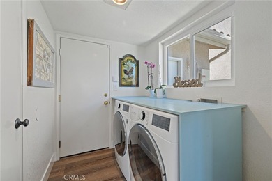 Beautifully remodeled 3 bedroom, 2.5 bath view home in Pacific - photo 16
