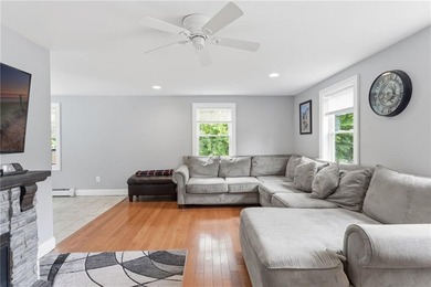 BEAUTIFUL REMODLED CUSTOME CAPE STYLE HOME ON OVER A HALF ACRE - photo 16