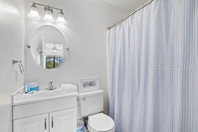 Bright, beautifully maintained 2-bedroom, 2-bath tennis villa - photo 17