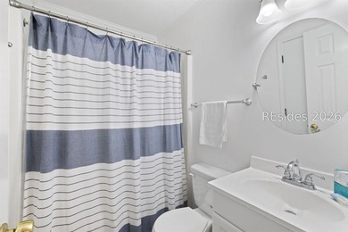 Bright, beautifully maintained 2-bedroom, 2-bath tennis villa - photo 22