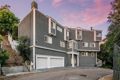Entertainer's Dream; a stone's throw away from Calabasas, stands - photo 2