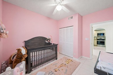 Bright and spacious coach home with stunning long lake views - photo 24