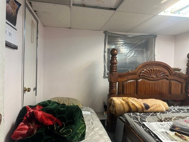 GOOD LOCATION NEED TLC FULL BATH 2 ND FLOOR, 1 ST FLOOR LIV - photo 8