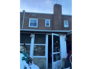 GOOD LOCATION NEED TLC FULL BATH 2 ND FLOOR, 1 ST FLOOR LIV - photo 10