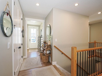 Beautiful 6 bedroom family home with full main floor living and - photo 10