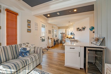 Welcome to 605 E 8th Street where you are in the center of it - photo 11