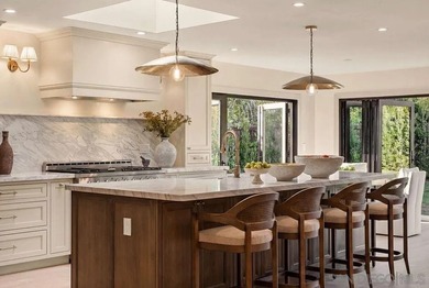 Set on a quiet cul-de-sac in one of La Jolla's most desirable - photo 17