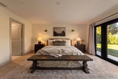 Set on a quiet cul-de-sac in one of La Jolla's most desirable - photo 30