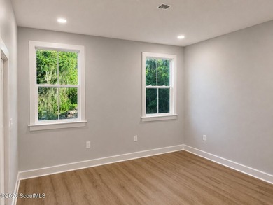 Welcome to easy coastal living in the heart of Darien. This - photo 6
