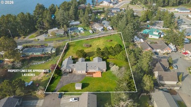 This versatile beautiful coastal property offers space, privacy - photo 44