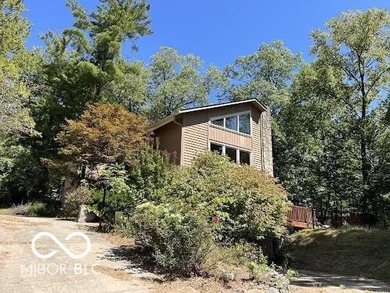 Foxcliff Lakes Home Sale Pending in Martinsville Indiana