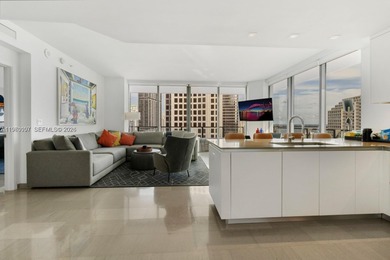 Most desirable 2 bed / 2.5 bath South-East corner unit at Reach