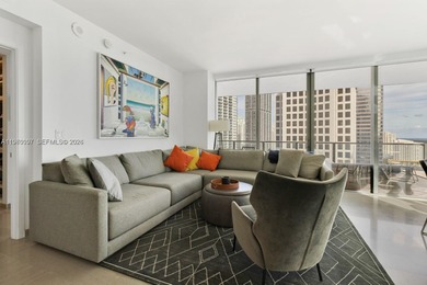 Most desirable 2 bed / 2.5 bath South-East corner unit at Reach