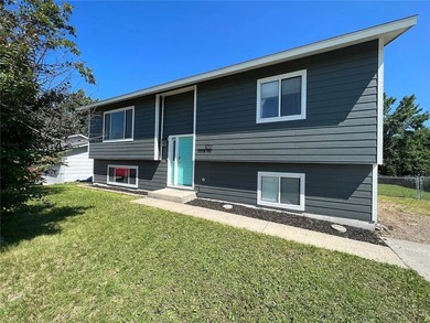 Need a large fenced yard on a quiet street? This home is ready - photo 1