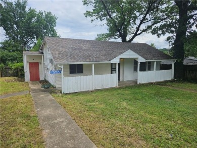 Lake Home For Sale in Warsaw, Missouri