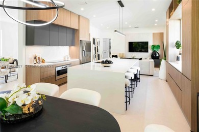 Single-story, fully reimagined residence in Emerald Court at - photo 3