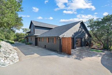 Welcome to your dream waterfront retreat on Lake Granbury! This - photo 3