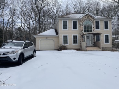 Marcel Lake Home For Sale in Dingmans Ferry Pennsylvania