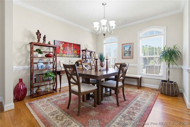 Welcome home to this house, super convenient to the mall area