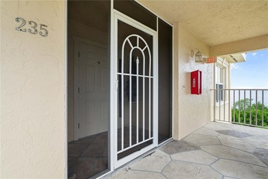 TOP-FLOOR END UNIT IN POINTS WEST W/FULL HARBOR VIEW, PRIVATE - photo 14