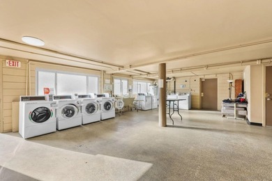 VA APPROVED CONDO!!! Located in the classic *The Louisanne* - photo 14