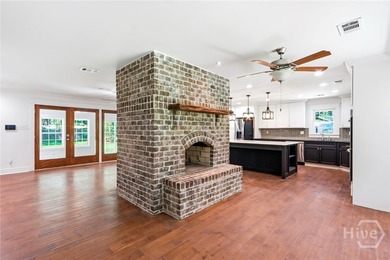 CLASSIC WITH A TWIST IN BEAUTIFUL ISLE OF HOPE! This +/- 2236 s - photo 7