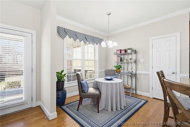 Welcome home to this house, super convenient to the mall area