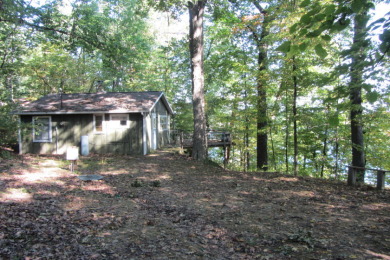 Lakefront Cottage Provides Access To The Lake James Chain - Lake Home For Sale in Fremont, Indiana