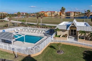 TOP-FLOOR END UNIT IN POINTS WEST W/FULL HARBOR VIEW, PRIVATE - photo 50