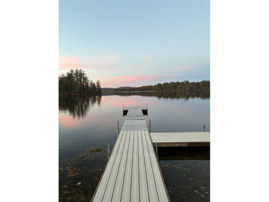 This beautifully maintained 2-bedroom, 2-bath lakefront home - photo 2