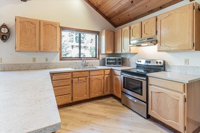 Cabin Chic Meets Trailhead Dream on the West Shore! Welcome to - photo 6