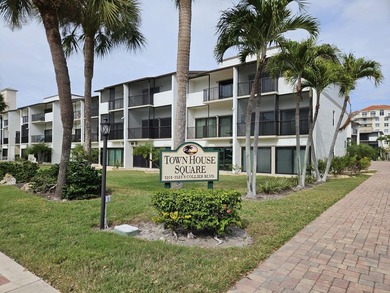 Marco Island Area Condo For Sale in Marco Island Florida