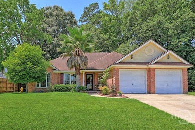 Wonderfully maintained home located on a cul-de-sac close to - photo 1